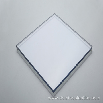 Polycarbonate transparent wall panel good flame resistance